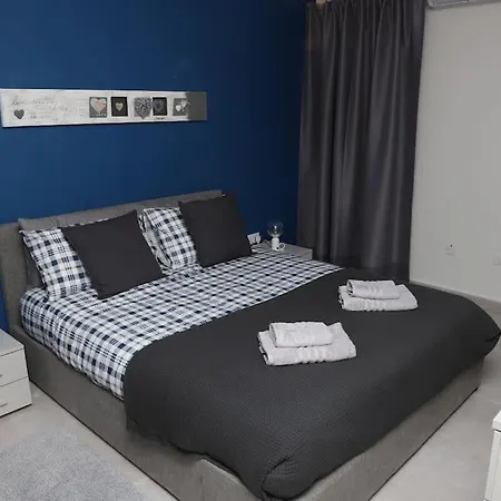 דירה Spacious 3 Bedroom Near Bus Terminus